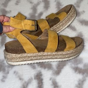 ✨SOLD Platform Sandals